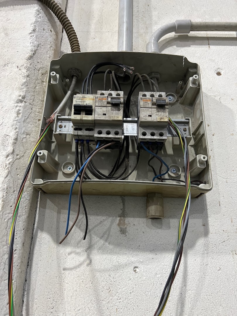PAMLAT ELECTRICALS — Foto 5